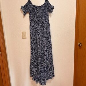 LULUS Size M Dress Blue & White Floral off the Shoulder